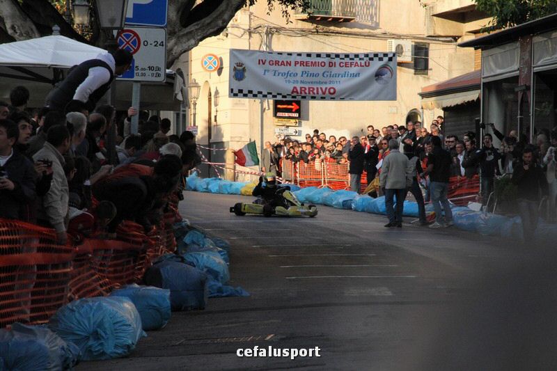 111120 sport2 321_tn.jpg